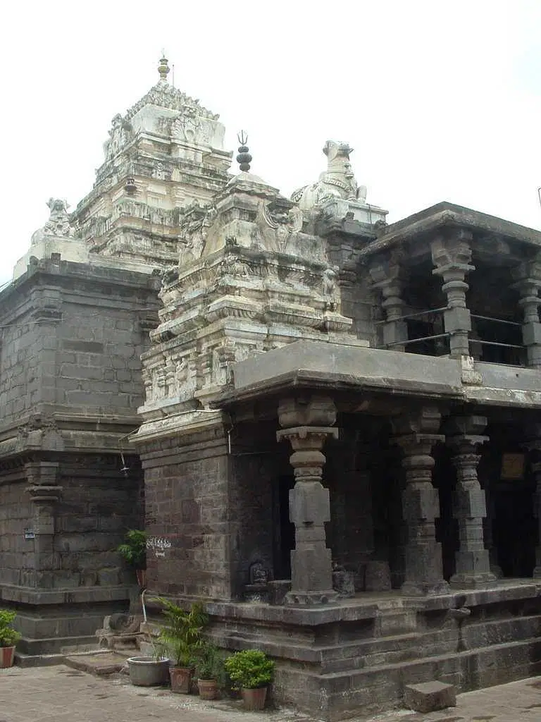 https://avathioutdoors.gumlet.io/travelGuide/dev/kakinada_P8803.jpg