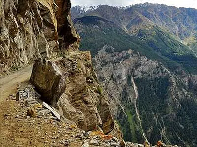Take in Spectacular Views at Suicide Point