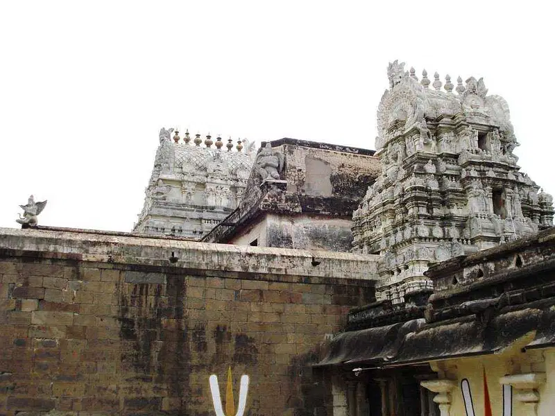 https://avathioutdoors.gumlet.io/travelGuide/dev/kanchipuram_P5197.jpg
