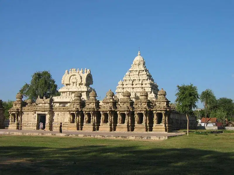 https://avathioutdoors.gumlet.io/travelGuide/dev/kanchipuram_P9344.jpg