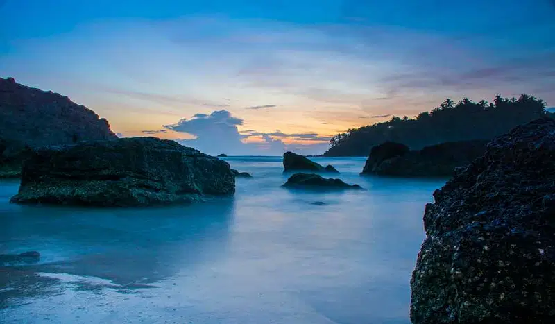 https://avathioutdoors.gumlet.io/travelGuide/dev/kannur_P4425.jpg