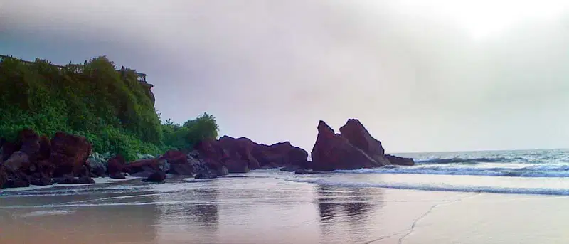 https://avathioutdoors.gumlet.io/travelGuide/dev/kannur_P6018.jpg