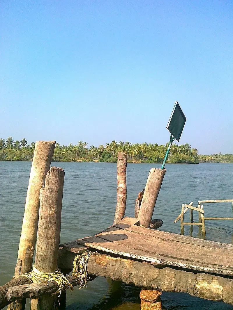 https://avathioutdoors.gumlet.io/travelGuide/dev/kannur_P7478.jpg