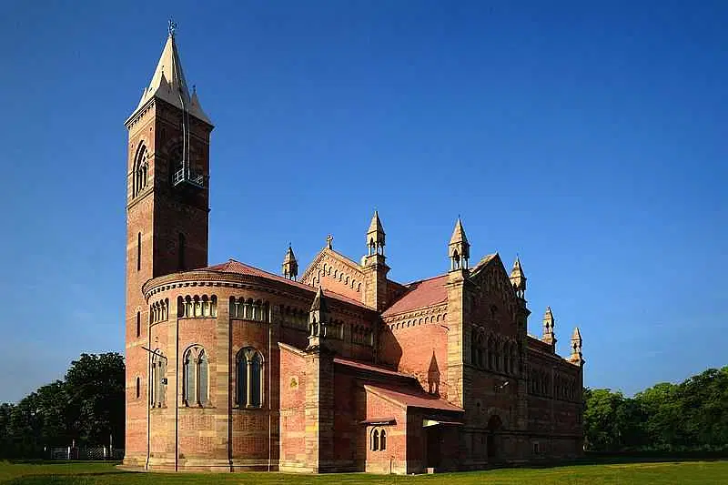 https://avathioutdoors.gumlet.io/travelGuide/dev/kanpur12161.jpg