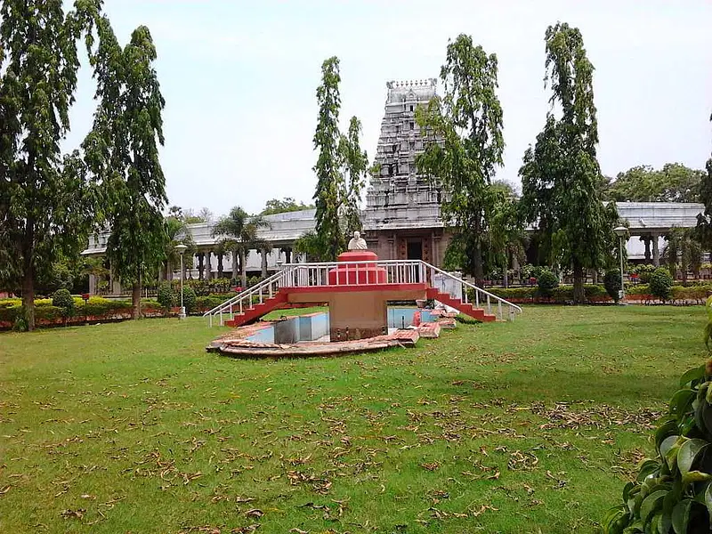 https://avathioutdoors.gumlet.io/travelGuide/dev/kanyakumari_P6303.jpg