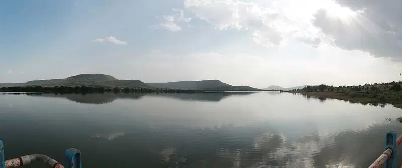 https://avathioutdoors.gumlet.io/travelGuide/dev/khajuraho_P3314.jpg