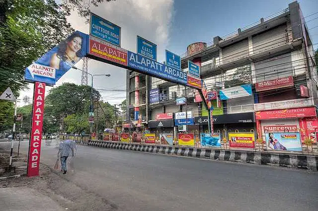 Explore Mahatma Gandhi Road