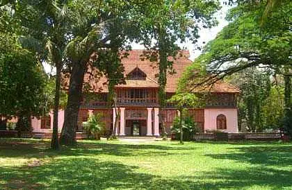 https://avathioutdoors.gumlet.io/travelGuide/dev/kochi_P8254.jpg