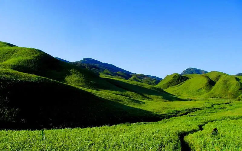 https://avathioutdoors.gumlet.io/travelGuide/dev/kohima_P5416.jpg