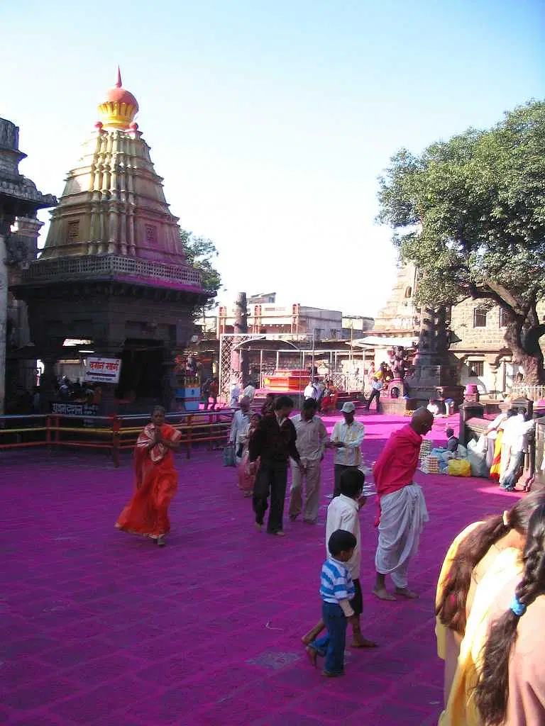 https://avathioutdoors.gumlet.io/travelGuide/dev/kolhapur_P4851.jpg
