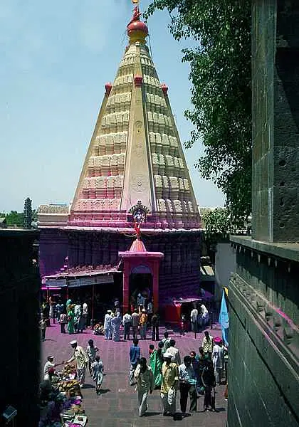 https://avathioutdoors.gumlet.io/travelGuide/dev/kolhapur_P6495.jpg