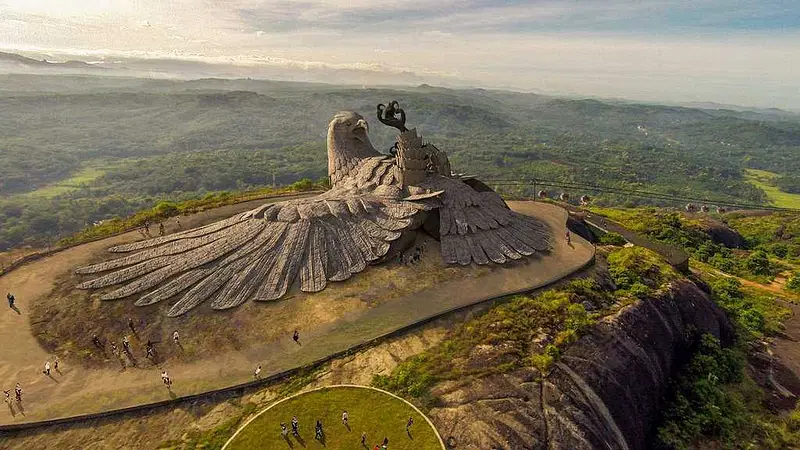 https://avathioutdoors.gumlet.io/travelGuide/dev/kollam_P3815.jpg
