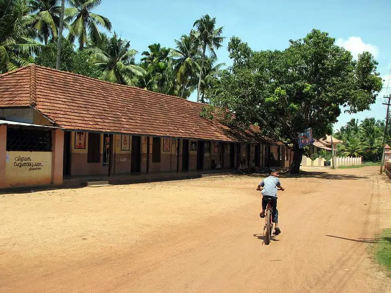 https://avathioutdoors.gumlet.io/travelGuide/dev/kollam_P7776.jpg