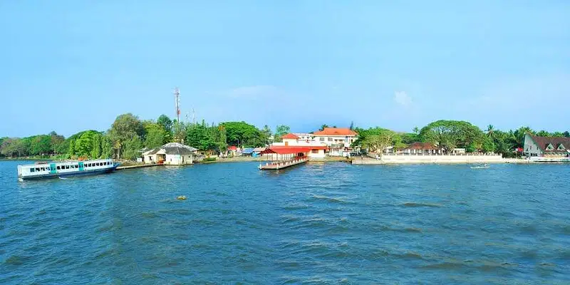 https://avathioutdoors.gumlet.io/travelGuide/dev/kottayam_P4890.jpg