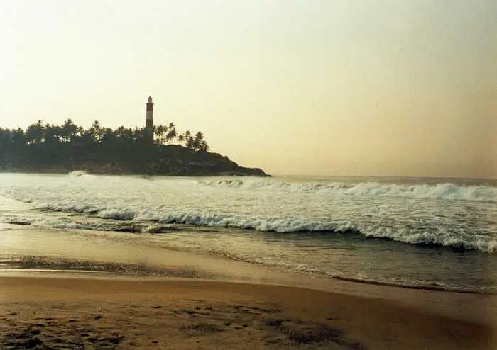 https://avathioutdoors.gumlet.io/travelGuide/dev/kovalam_P1685.jpg