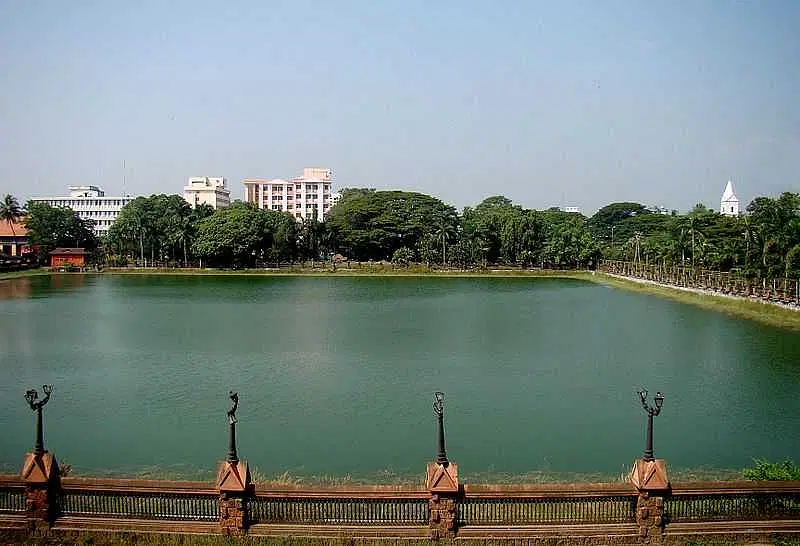 https://avathioutdoors.gumlet.io/travelGuide/dev/kozhikode_P9334.jpg