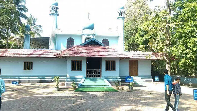 https://avathioutdoors.gumlet.io/travelGuide/dev/kumarakom_P4350.jpg