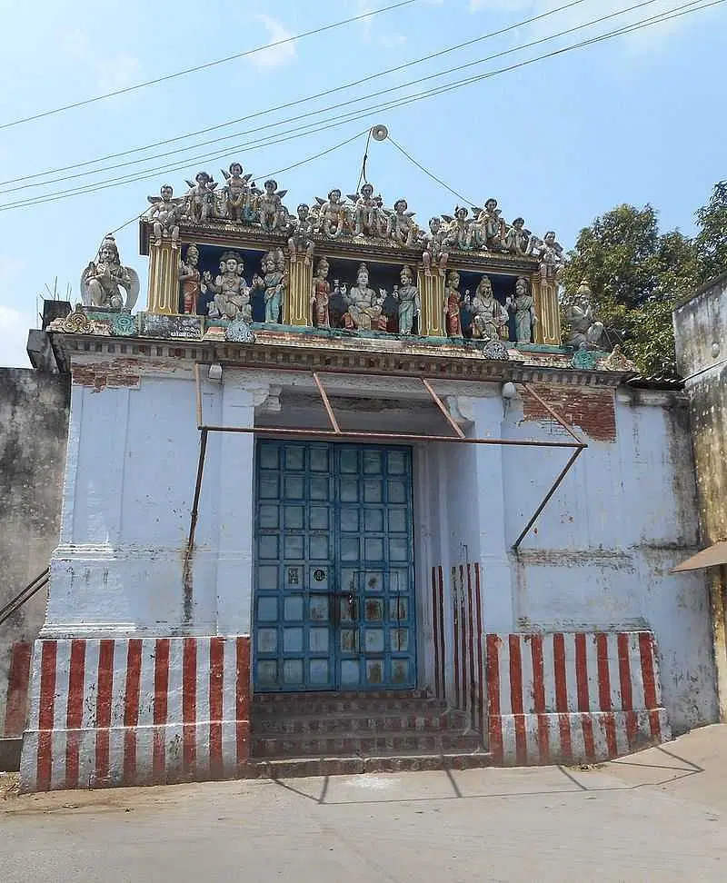 Visit Brahma Temple in Kumbakonam