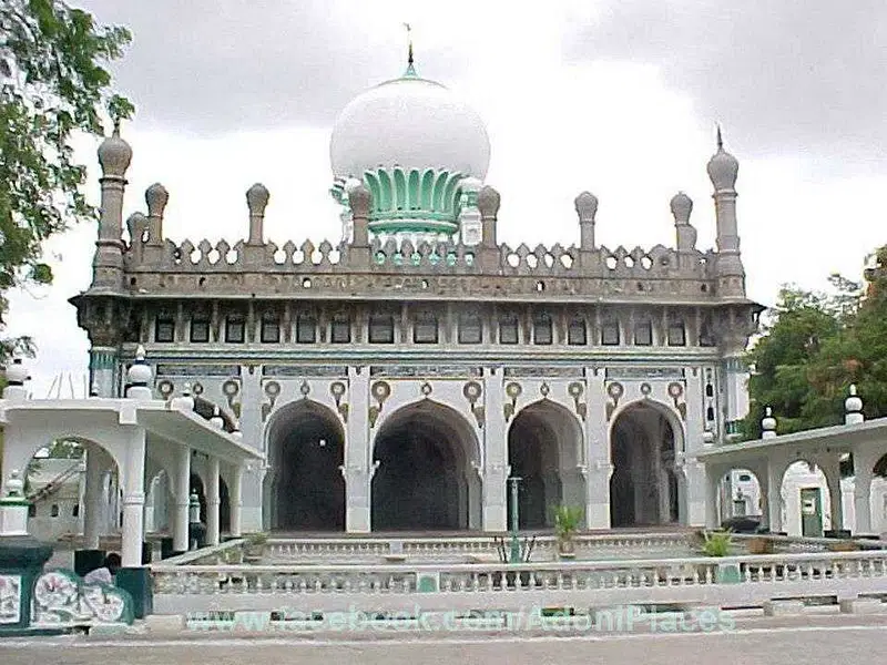 https://avathioutdoors.gumlet.io/travelGuide/dev/kurnool_P7254.jpg