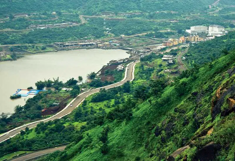 https://avathioutdoors.gumlet.io/travelGuide/dev/lavasa43745.jpg