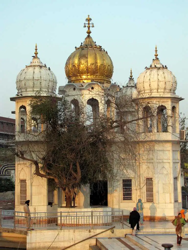 https://avathioutdoors.gumlet.io/travelGuide/dev/ludhiana_P5592.jpg