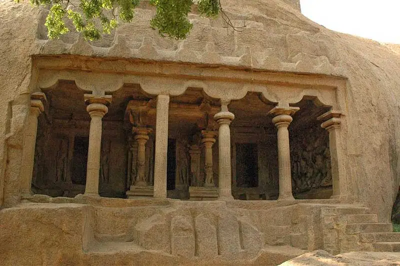 https://avathioutdoors.gumlet.io/travelGuide/dev/mahabalipuram_P8988.jpg