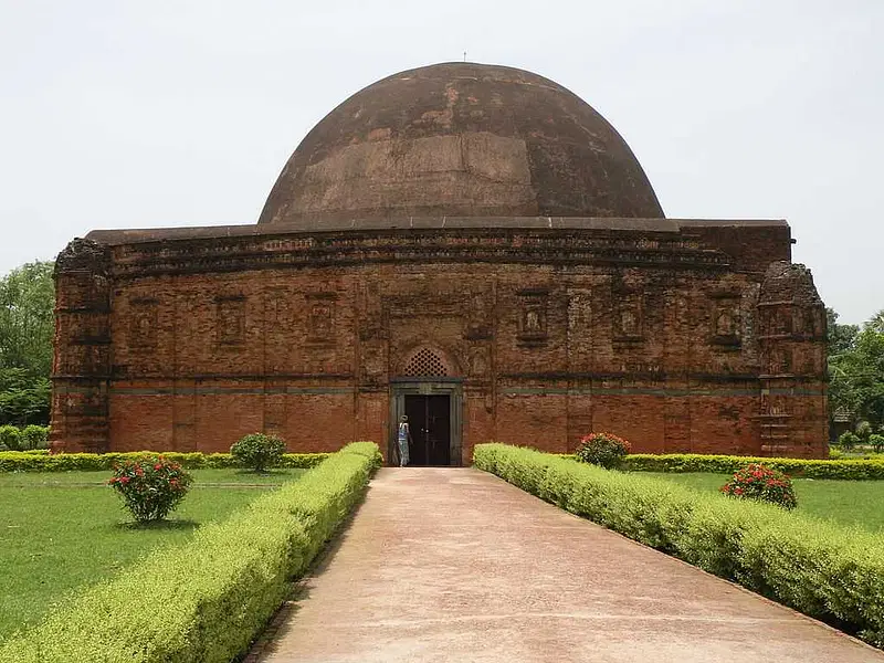 https://avathioutdoors.gumlet.io/travelGuide/dev/malda_P1726.jpg