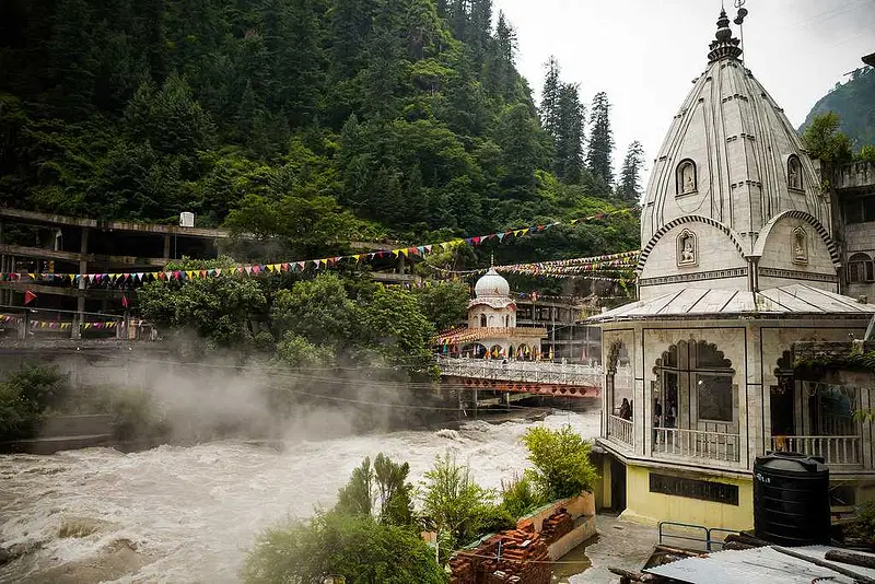 https://avathioutdoors.gumlet.io/travelGuide/dev/manikaran-sahib73886.jpg