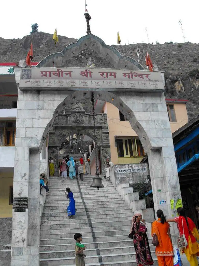 https://avathioutdoors.gumlet.io/travelGuide/dev/manikaran-sahib95180.jpg