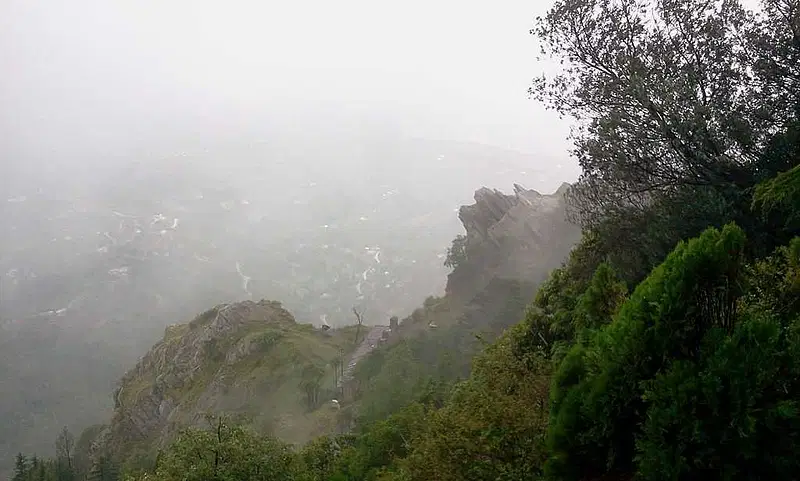 https://avathioutdoors.gumlet.io/travelGuide/dev/mukteshwar46396.jpg