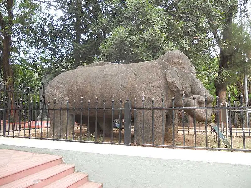 https://avathioutdoors.gumlet.io/travelGuide/dev/mumbai_P1357.jpg