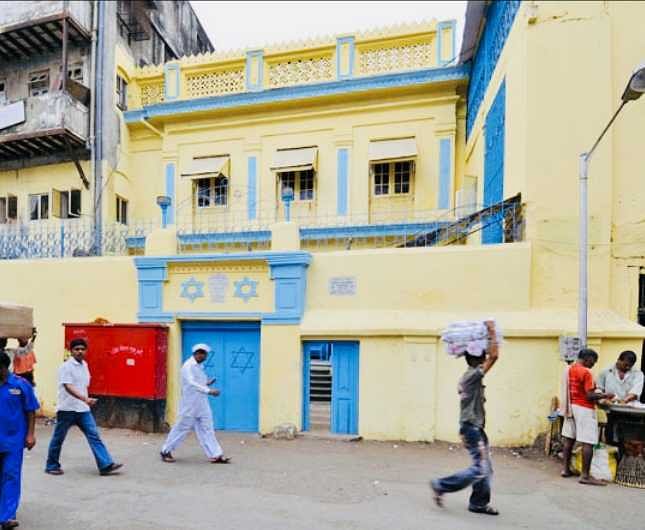 https://avathioutdoors.gumlet.io/travelGuide/dev/mumbai_P4335.jpg