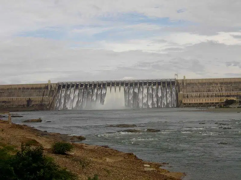 https://avathioutdoors.gumlet.io/travelGuide/dev/nalgonda51561.jpg