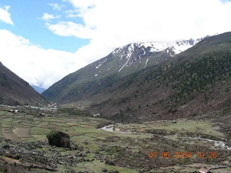 https://avathioutdoors.gumlet.io/travelGuide/dev/north-sikkim_P6471.jpg
