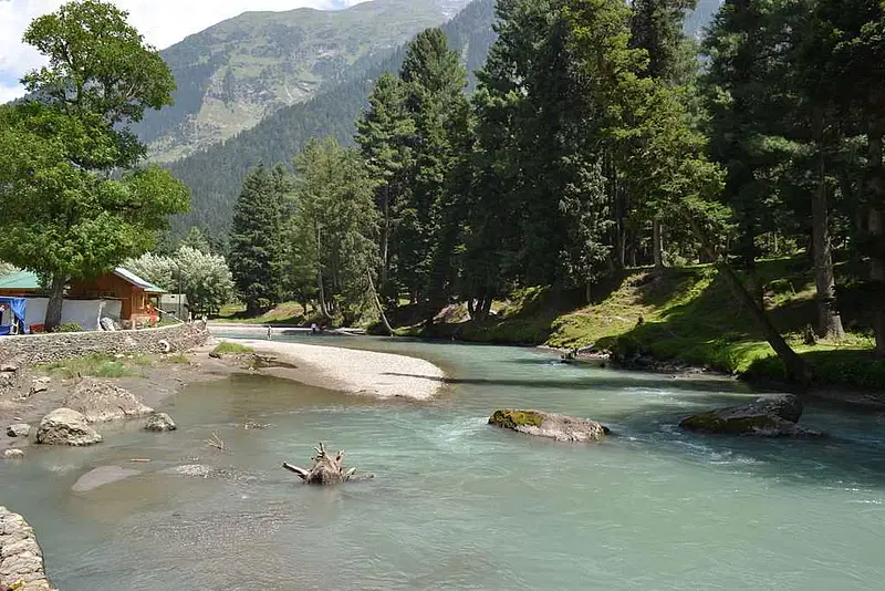 https://avathioutdoors.gumlet.io/travelGuide/dev/pahalgam_P5276.jpg