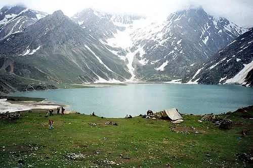 https://avathioutdoors.gumlet.io/travelGuide/dev/pahalgam_P7002.jpg