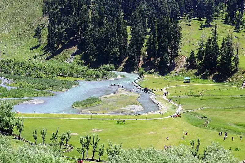https://avathioutdoors.gumlet.io/travelGuide/dev/pahalgam_P9586.jpg