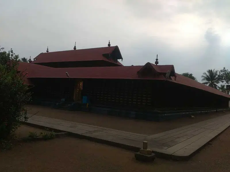 https://avathioutdoors.gumlet.io/travelGuide/dev/pathanamthitta_P8348.jpg