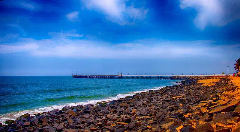 https://avathioutdoors.gumlet.io/travelGuide/dev/pondicherry96163.jpg