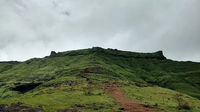 https://avathioutdoors.gumlet.io/travelGuide/dev/pune_P1949.jpg