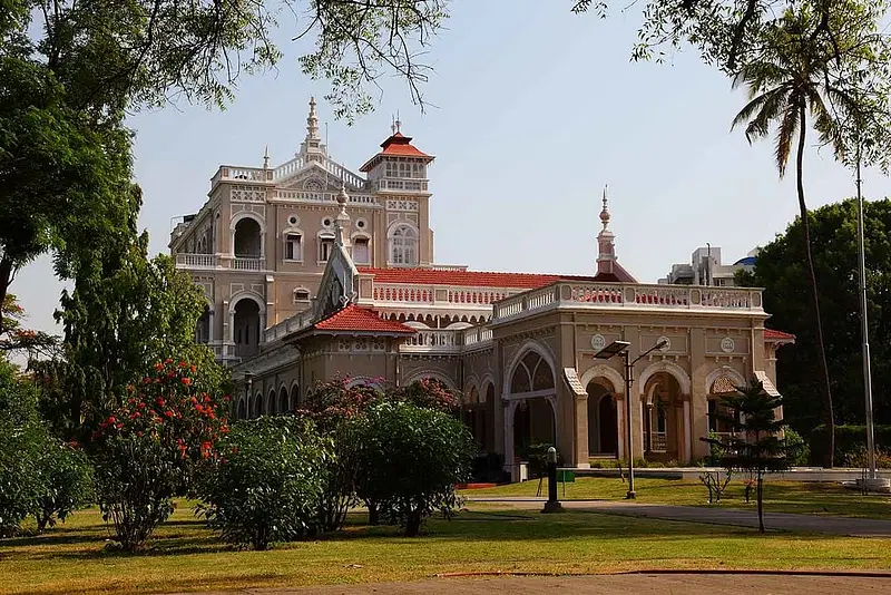 https://avathioutdoors.gumlet.io/travelGuide/dev/pune_P8592.jpg