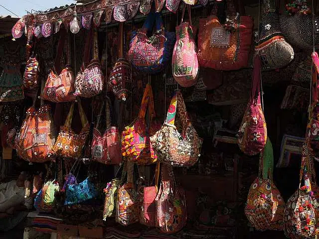 https://avathioutdoors.gumlet.io/travelGuide/dev/pushkar69870.jpg