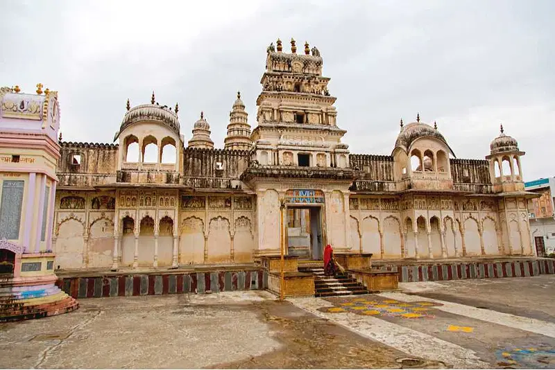 https://avathioutdoors.gumlet.io/travelGuide/dev/pushkar_P4768.jpg