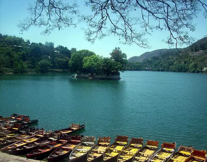 https://avathioutdoors.gumlet.io/travelGuide/dev/ramgarh66831.jpg