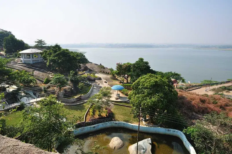 https://avathioutdoors.gumlet.io/travelGuide/dev/ranchi_P8302.jpg