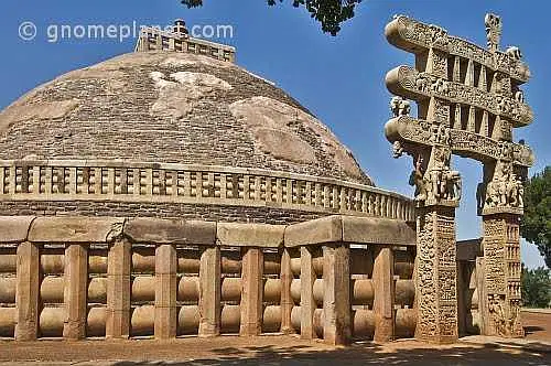 https://avathioutdoors.gumlet.io/travelGuide/dev/sanchi39831.jpg
