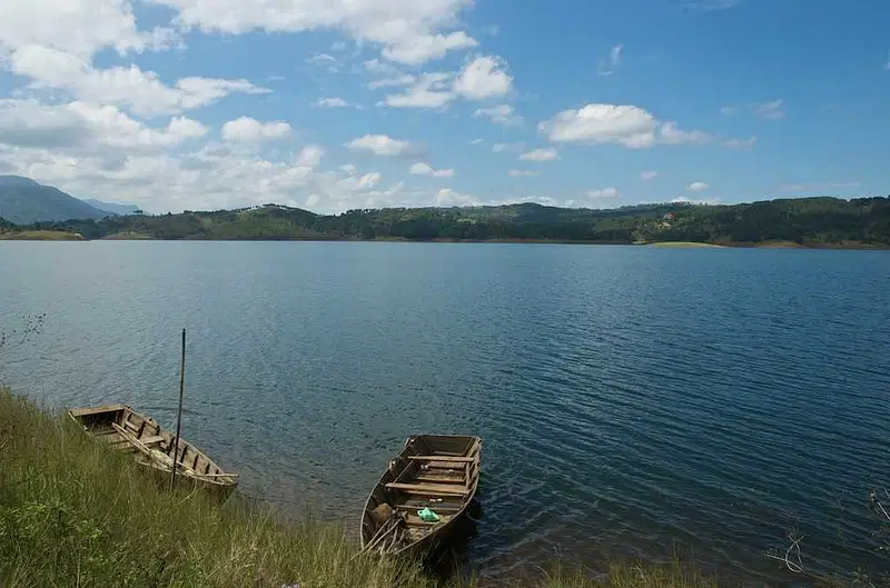 https://avathioutdoors.gumlet.io/travelGuide/dev/shillong_P7147.jpg