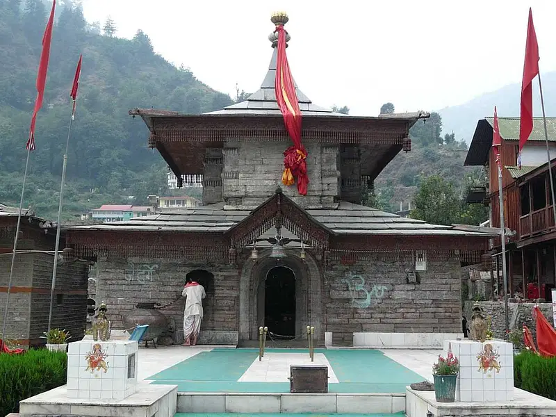 https://avathioutdoors.gumlet.io/travelGuide/dev/shimla_P3339.jpg