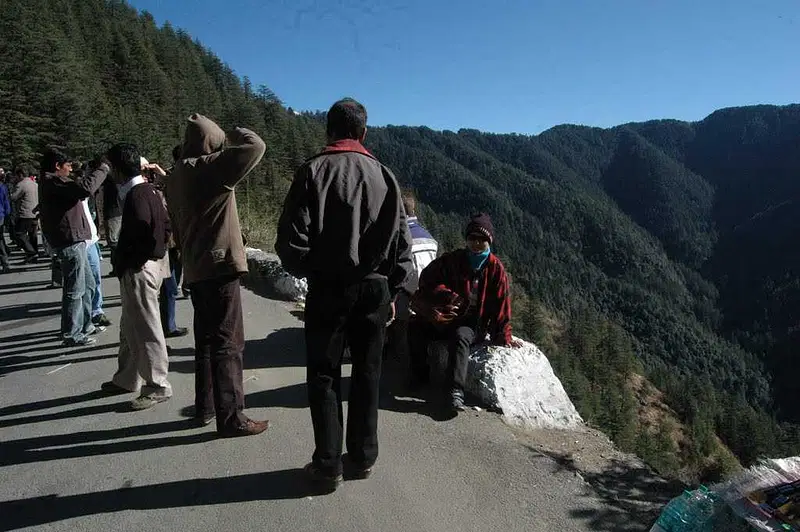 https://avathioutdoors.gumlet.io/travelGuide/dev/shimla_P4037.jpg