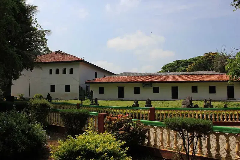 https://avathioutdoors.gumlet.io/travelGuide/dev/shimoga_P8782.jpg